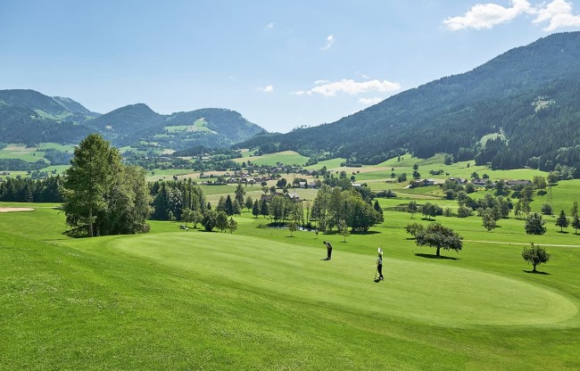 Golfspielen am Golfplatz Schladming-Dachstein